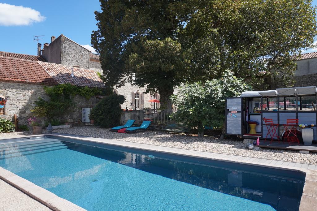 Au Bonheur D'Alphonse Bed & Breakfast Lusignan-Petit Dış mekan fotoğraf